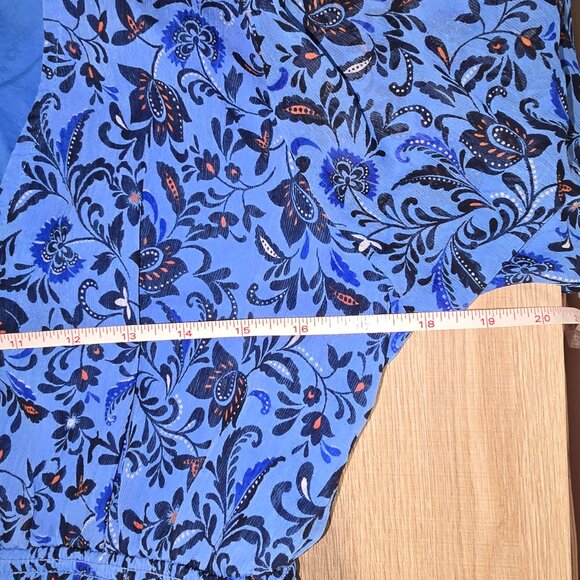 Old Navy - Waist - Defined V-Neck Midi - Blue Floral Print Dress - Medium Tall - Picture 11 of 12